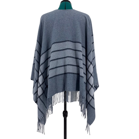 Lancioni 1973 NWT Blue Plaid Wool Blend Fringed Shawl, One Size - Picture 7 of 15